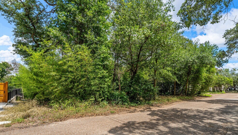 More Photos Of TBD Rainbow Dr, Woodway Land For Sale