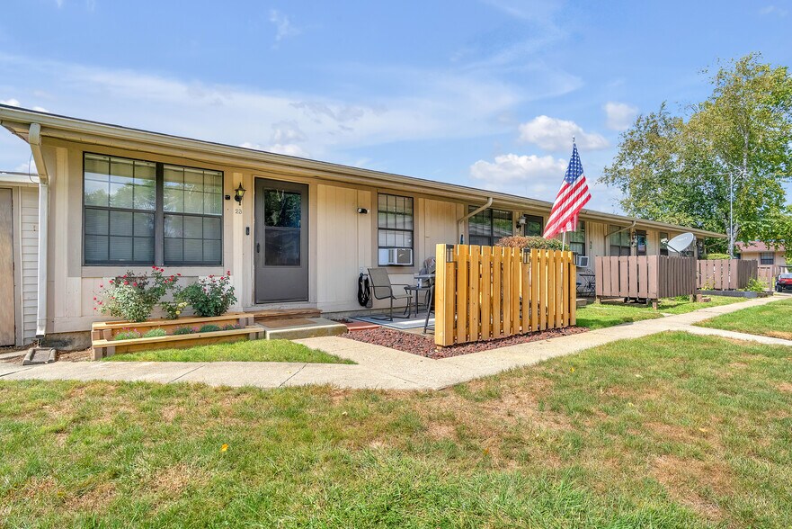 Primary Photo Of 5 E Plum St, Chesterfield Apartments For Sale