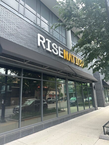 More Photos Of 169 W Huron St, Chicago Apartments For Lease