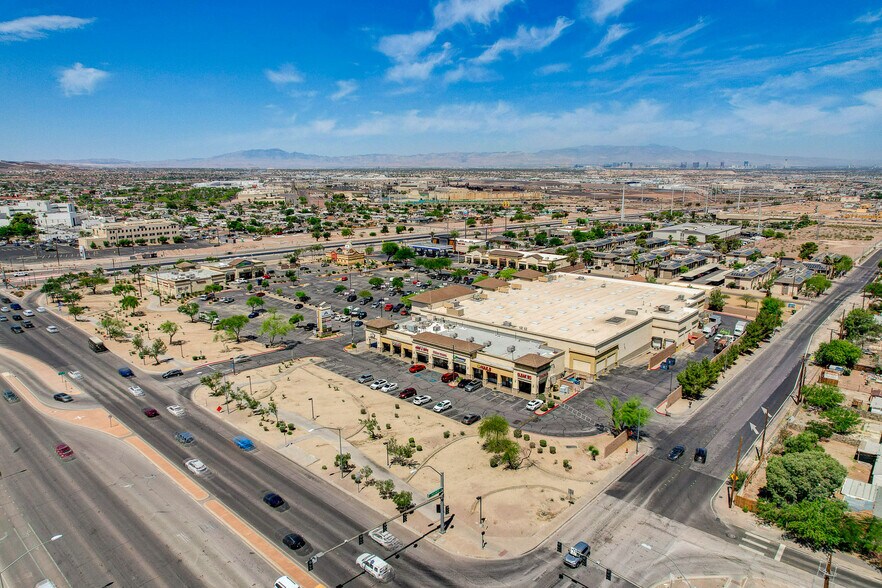 More Photos Of 110 N Boulder Hwy, Henderson Unknown For Lease