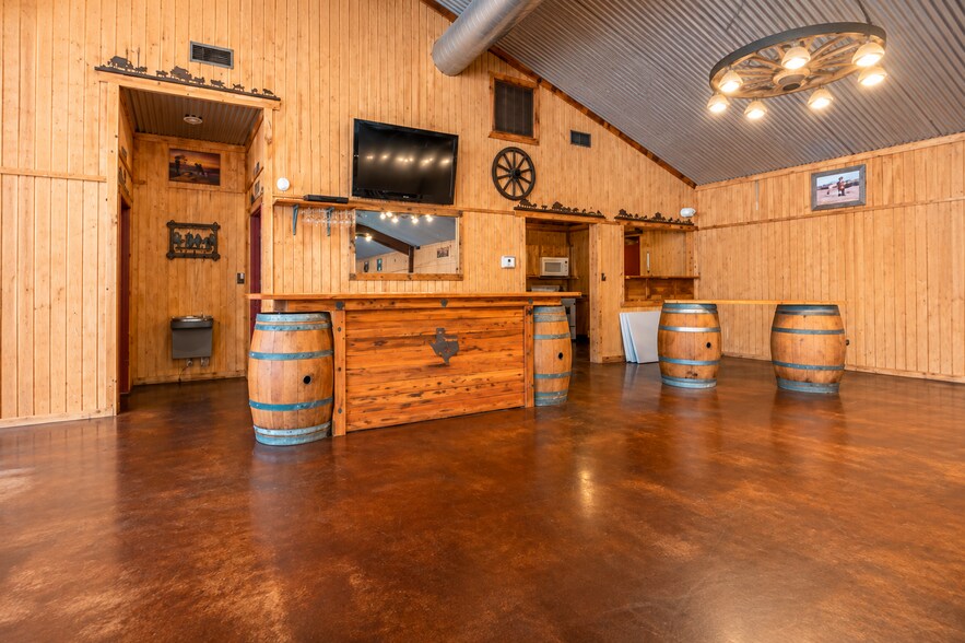 More Photos Of 4586 S Highway 281, Mineral Wells Trailer Camper Park For Lease