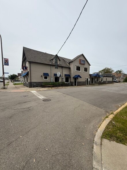 Primary Photo Of 3167 S Park Ave, Lackawanna Restaurant For Sale