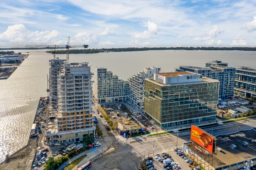 More Photos Of 110-118 Merchants' Wharf, Toronto Apartments For Lease