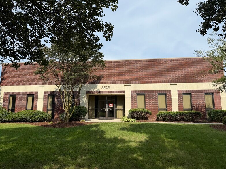 Primary Photo Of 3525 Centre Cir, Fort Mill Light Distribution For Sale
