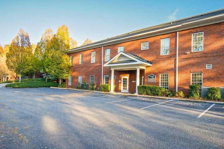 More Photos Of 1500 Oglethorpe Ave, Athens Medical For Lease