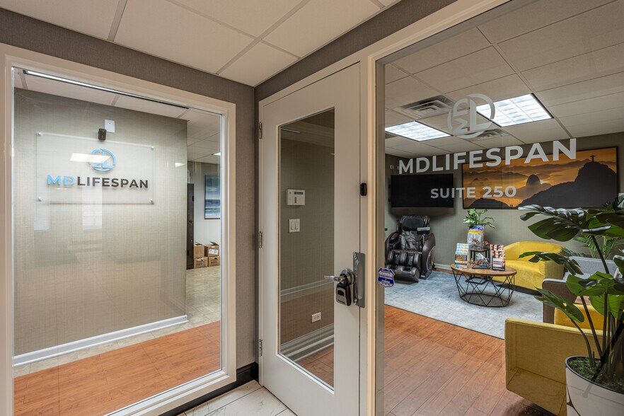 More Photos Of 2400 N Ashland Ave, Chicago Medical For Lease