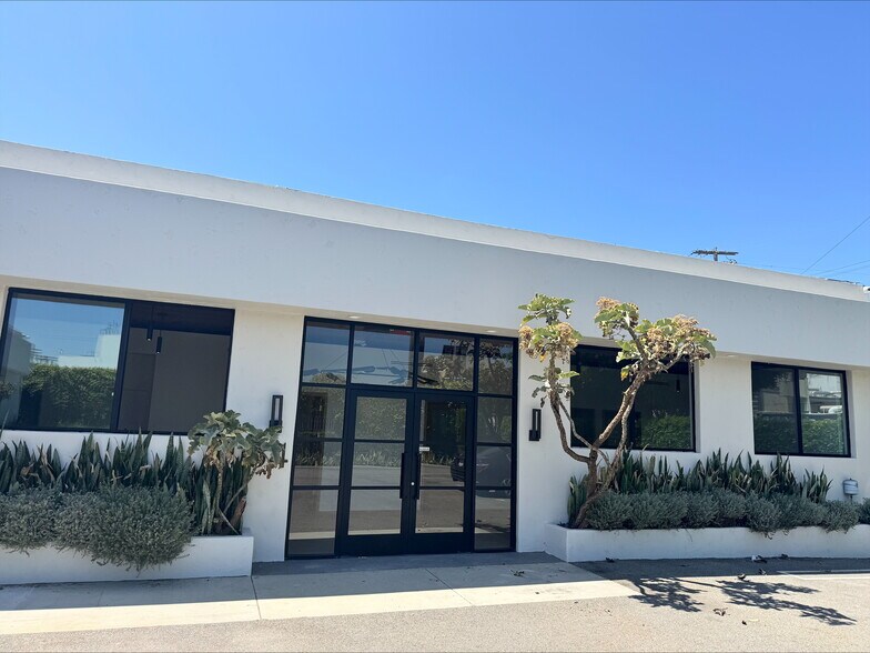 More Photos Of 1154 S Robertson Blvd, Los Angeles Medical For Lease