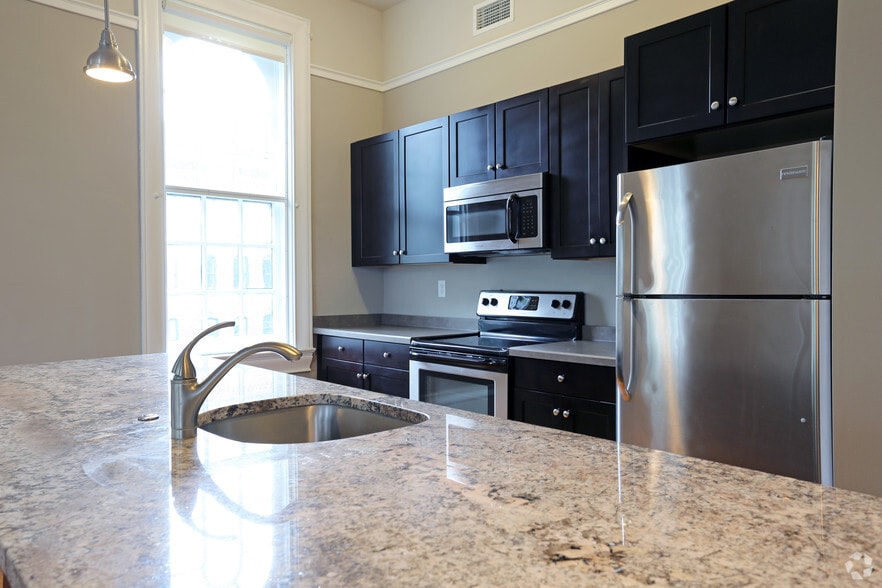 More Photos Of 300 Alexander St, Rochester Apartments For Sale