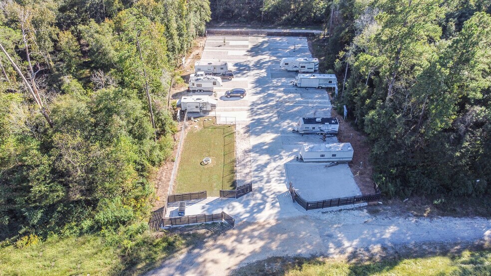 Primary Photo Of 321 FM 2090 Rd E, Splendora Manufactured Housing Mobile Home Park For Sale