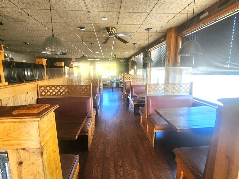 More Photos Of 8390 Seneca Tpke, New Hartford Restaurant For Sale