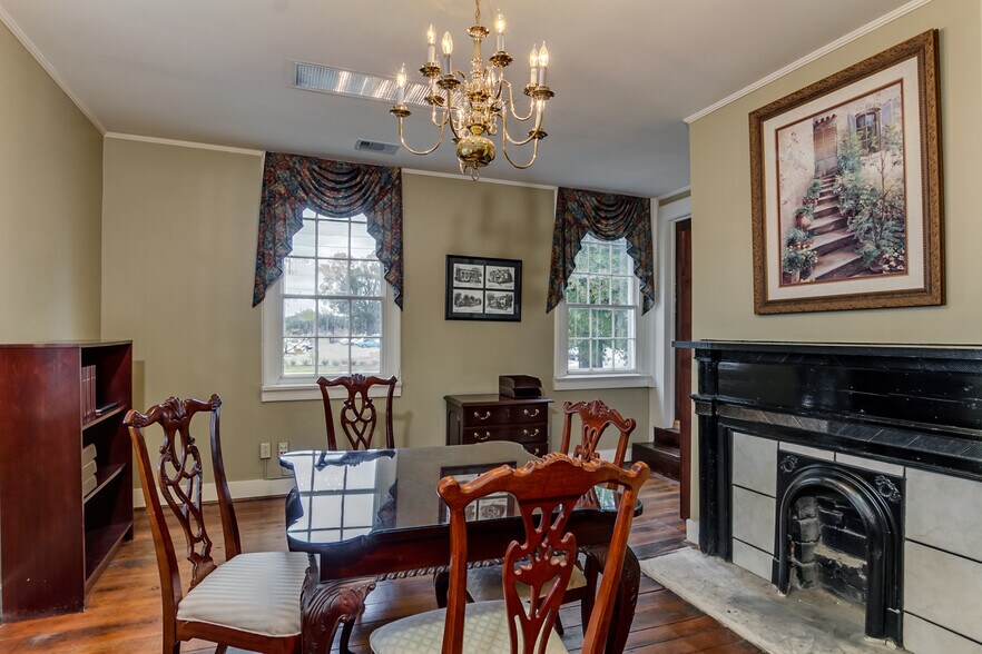 More Photos Of 2606 8th St, Tuscaloosa Office For Sale