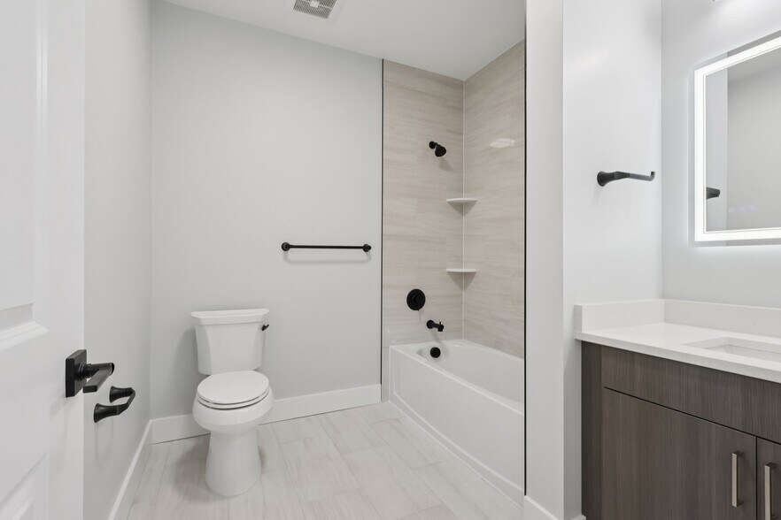 More Photos Of 34-40 Hudson St, Newark Apartments For Lease