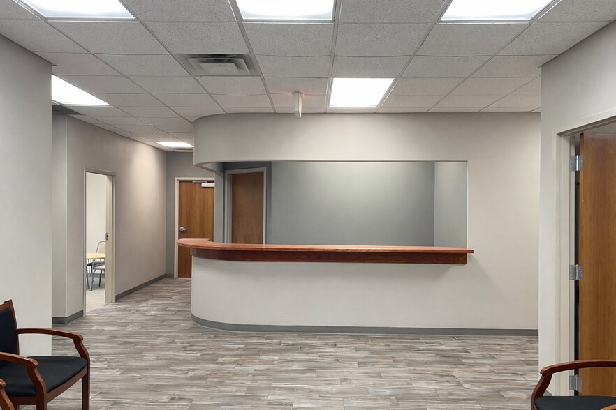 More Photos Of 37 Sandstone Cir, Jackson Medical For Lease
