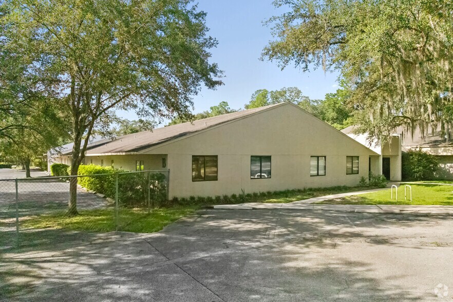 More Photos Of 730 NE Waldo Rd, Gainesville Office For Sale