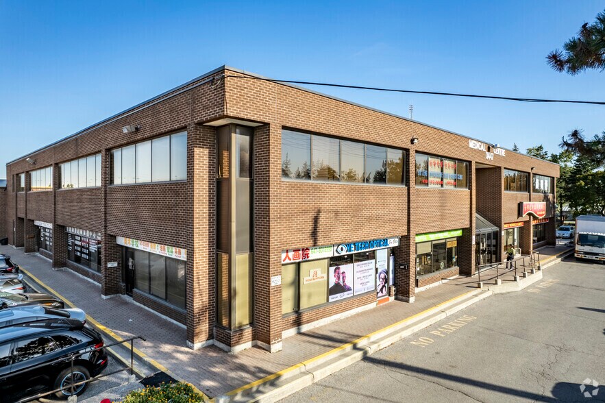 More Photos Of 3447 Kennedy Rd, Toronto Medical For Lease