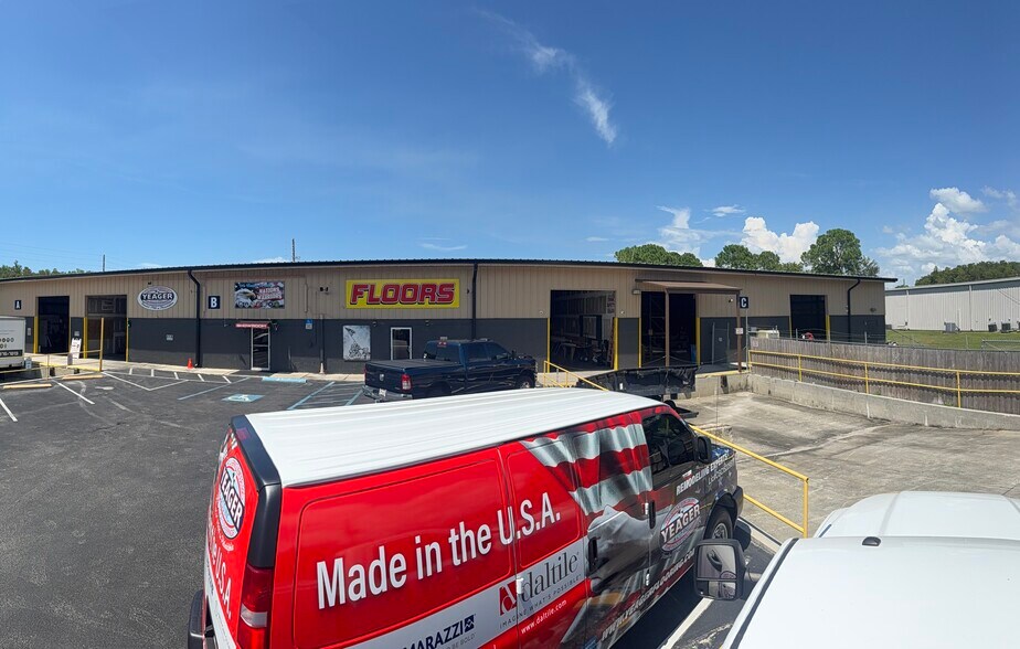 More Photos Of 2310 Success Dr, Odessa Warehouse For Lease