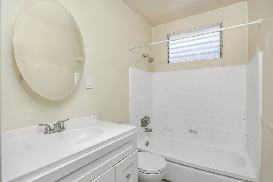 More Photos Of 3705 WESTWOOD BL, Los Angeles Apartments For Sale