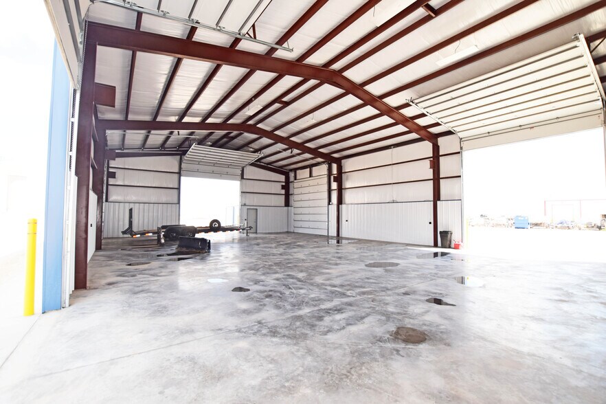 More Photos Of 8340 Boles Rd., Odessa Warehouse For Lease