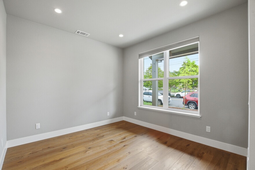 More Photos Of 47-49 Ursuline Rd, Santa Rosa Apartments For Sale