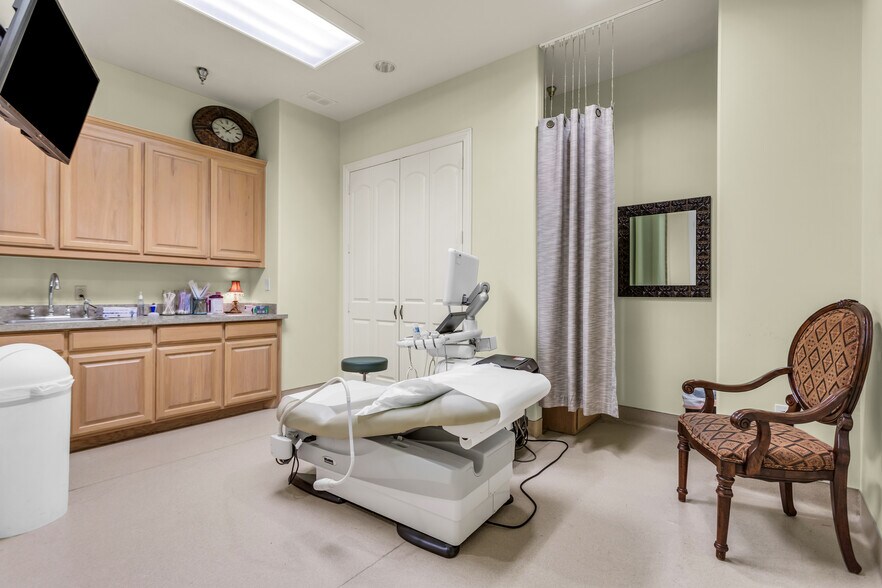 More Photos Of 2840 Legacy Dr, Frisco Medical For Sale