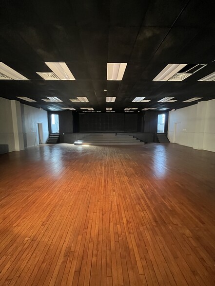 More Photos Of 2814-2818 E Allegheny Ave, Philadelphia Storefront Retail Office For Lease