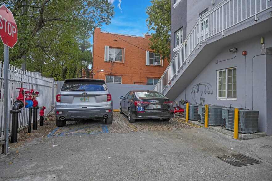 More Photos Of 1421 SW 3rd St, Miami Apartments For Sale