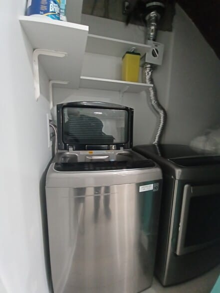 More Photos Of 69 Kempster Ave, Ottawa Office For Sale