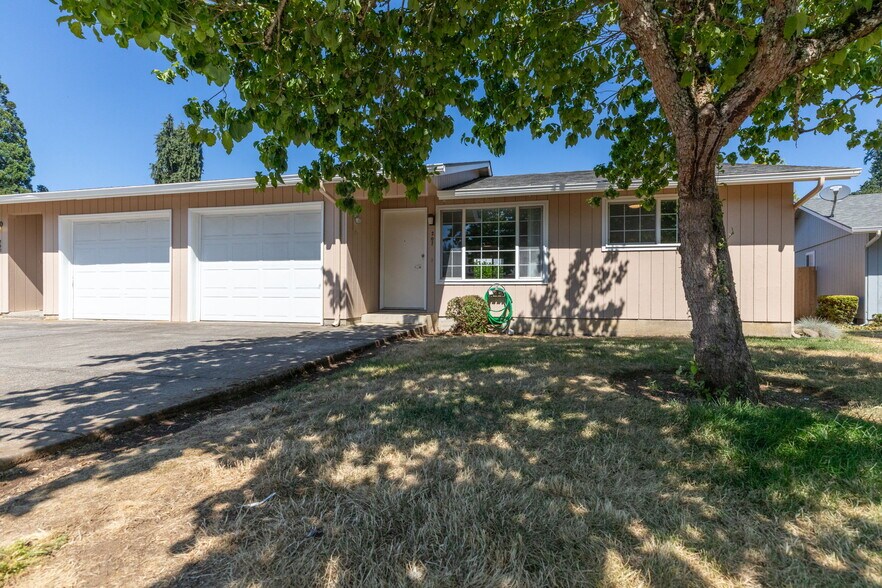 More Photos Of 201-307 Trees Ct, Silverton Apartments For Sale