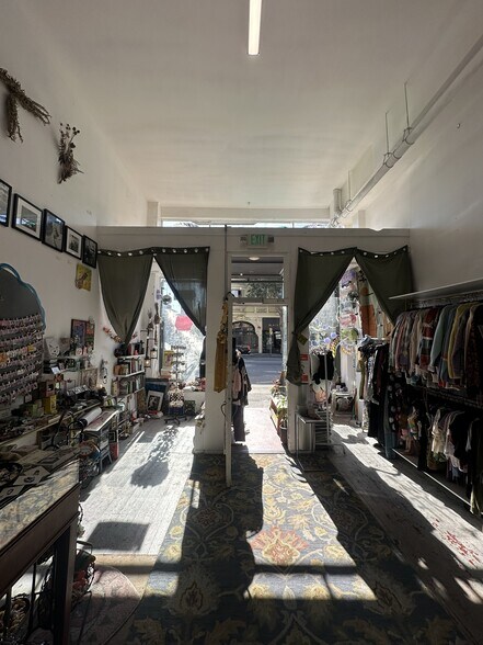More Photos Of 301-315 Valencia St, San Francisco Storefront Retail Office For Lease
