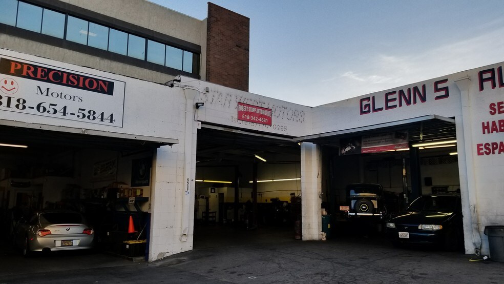 More Photos Of 5569 Reseda Blvd, Tarzana Auto Repair For Lease
