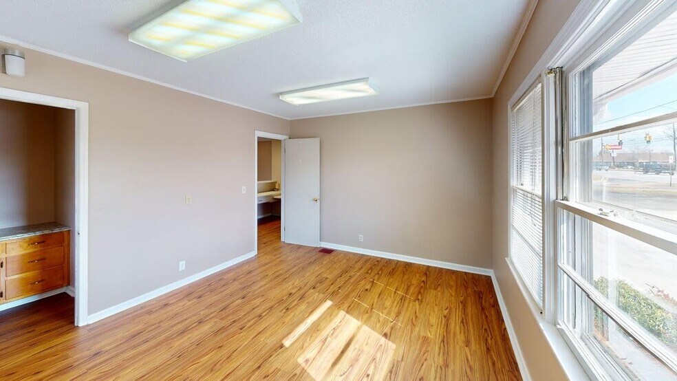 More Photos Of 941 Big A Rd, Toccoa Office For Sale