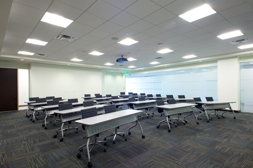 More Photos Of 14131 Midway Rd, Addison Office For Lease