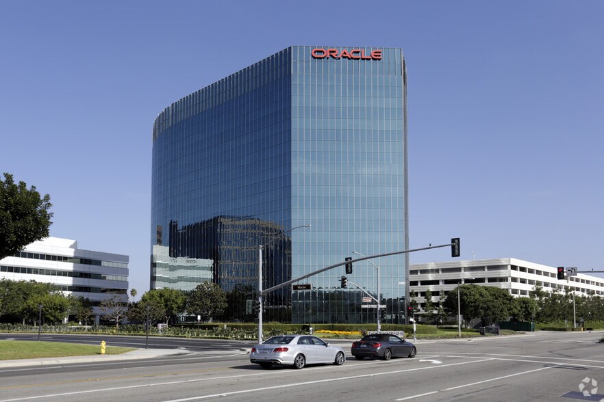 More Photos Of 17901 Von Karman Ave, Irvine Office For Lease