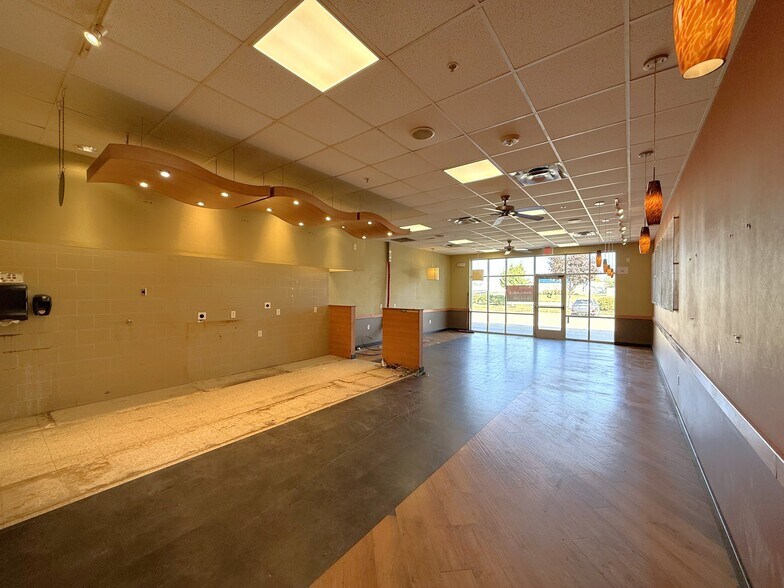 More Photos Of 780 Community Dr, North Liberty General Retail For Lease