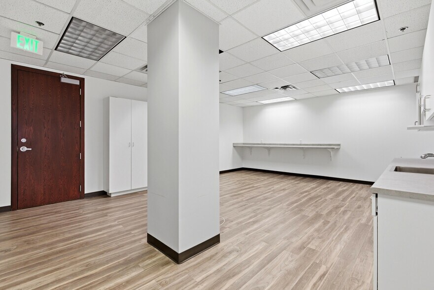 More Photos Of 6995 S Union Park Ctr, Midvale Office For Lease