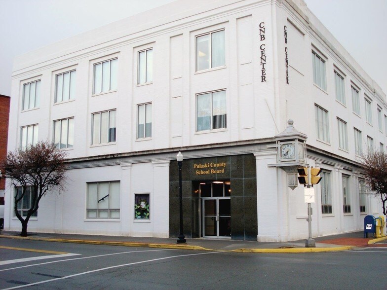 Primary Photo Of 202 N Washington Ave, Pulaski Office For Sale