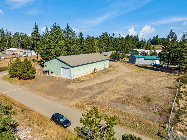 More Photos Of 21 Adonai Ct, Shelton Manufacturing For Sale