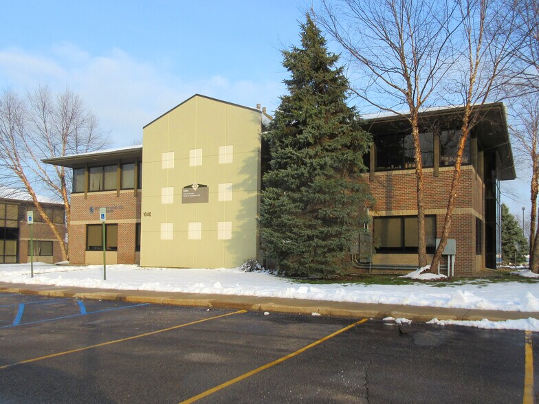 Primary Photo Of 1040 N 10th St, Kalamazoo Medical For Lease