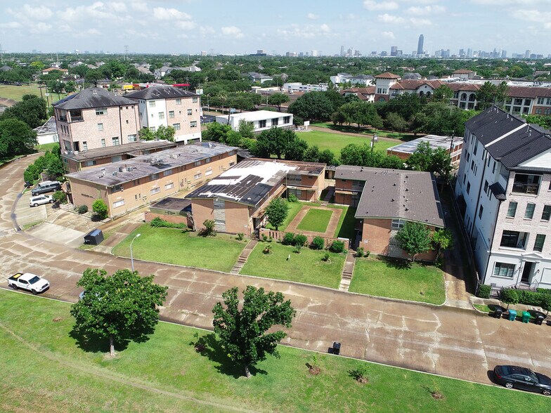 More Photos Of 3834-3838 Glen Arbor Dr, Houston Apartments For Sale