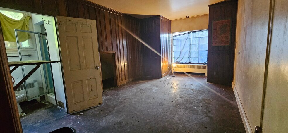 More Photos Of 9 E 44th St, Wilmington Office Residential For Sale