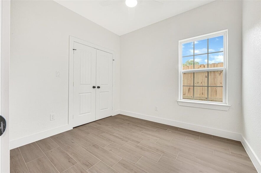 More Photos Of 430 Rhode Island st, Houston Apartments For Sale