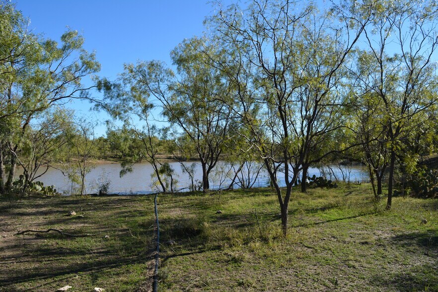 More Photos Of CR 1329, Paint Rock Land For Sale