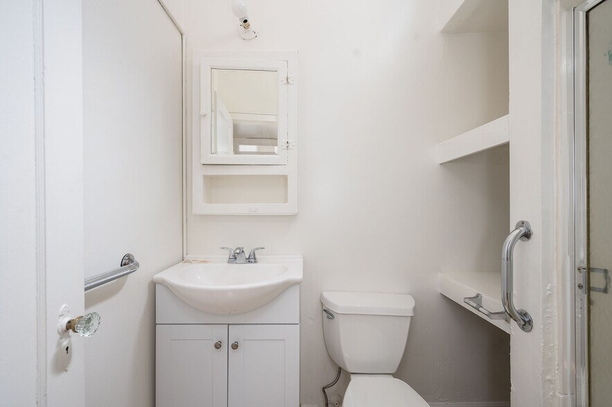 More Photos Of 1073 Bush St, San Francisco Apartments For Sale