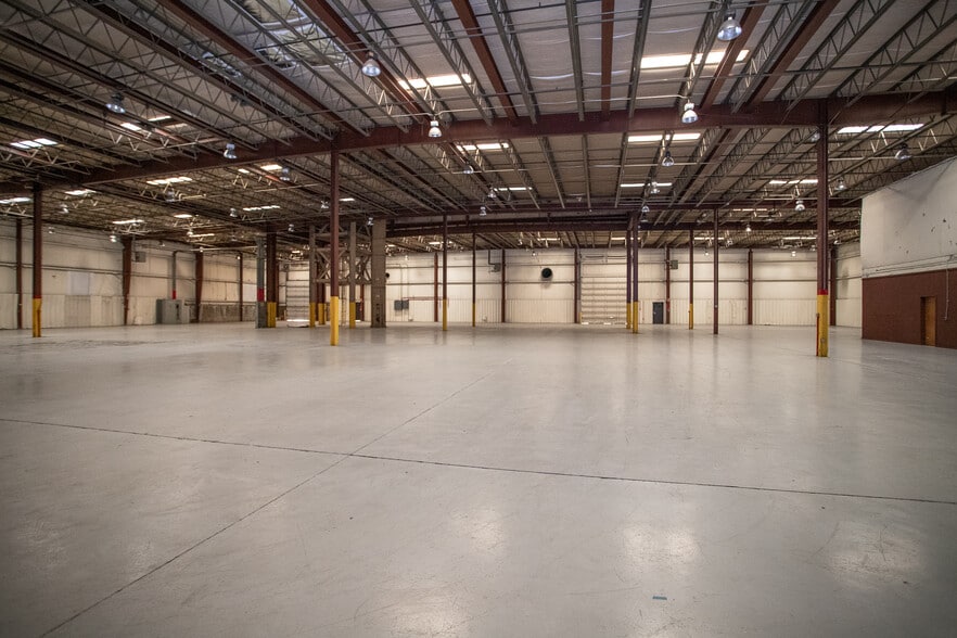 More Photos Of 80 American Wy, Natural Bridge Station Industrial For Lease