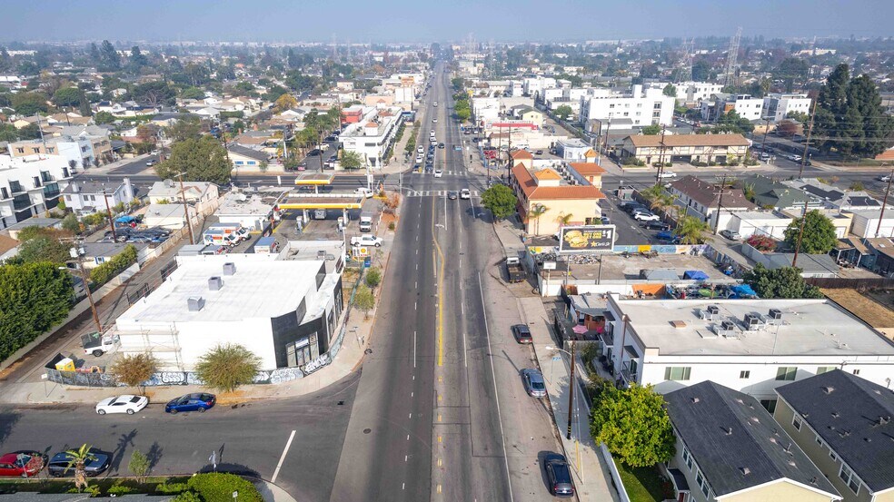More Photos Of 5933 Vineland Ave, North Hollywood Storefront For Lease