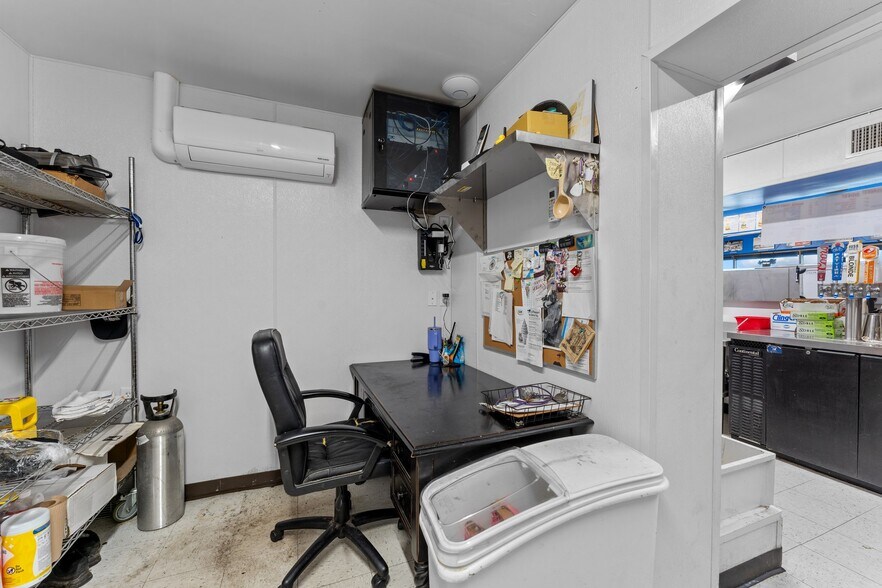 More Photos Of 1151 W Wickenburg Way, Wickenburg Fast Food For Sale