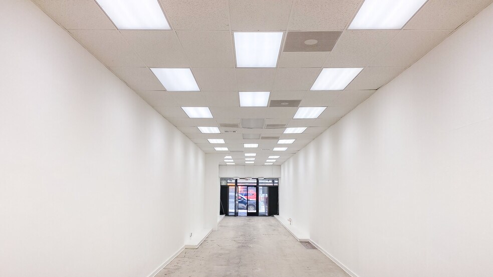 More Photos Of 347-349 S Broadway, Los Angeles Storefront For Lease