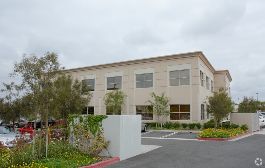 More Photos Of 1122 Bristol St, Costa Mesa Medical For Lease
