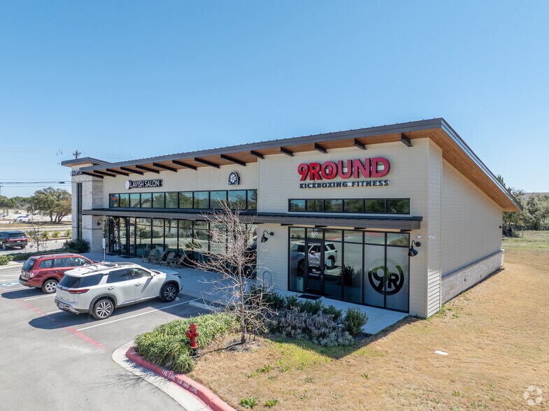 More Photos Of 901 N Vista Ridge Blvd, Cedar Park General Retail For Sale