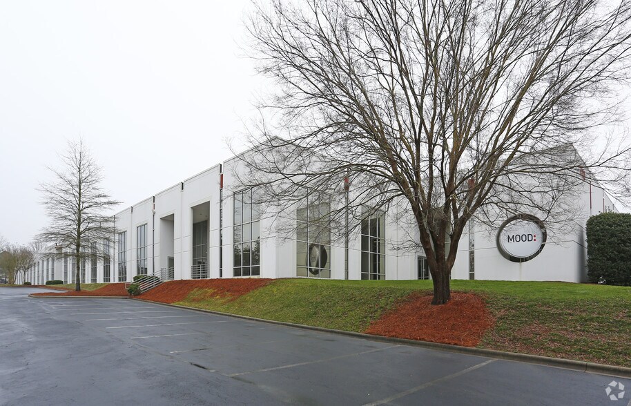 Primary Photo Of 3318 Lakemont Blvd, Fort Mill Office For Lease